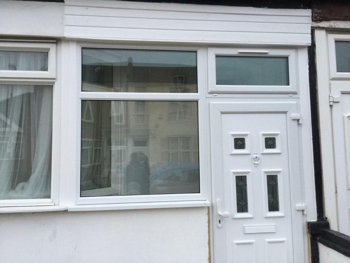 Abbey Wood Station Five Bedroom Self Contained House エクステリア 写真