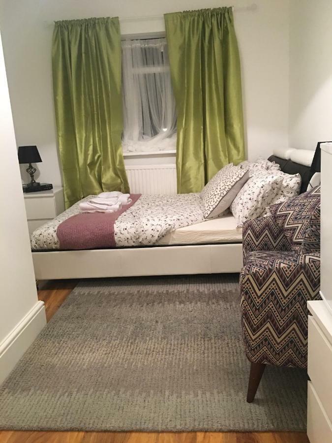 Abbey Wood Station Five Bedroom Self Contained House エクステリア 写真